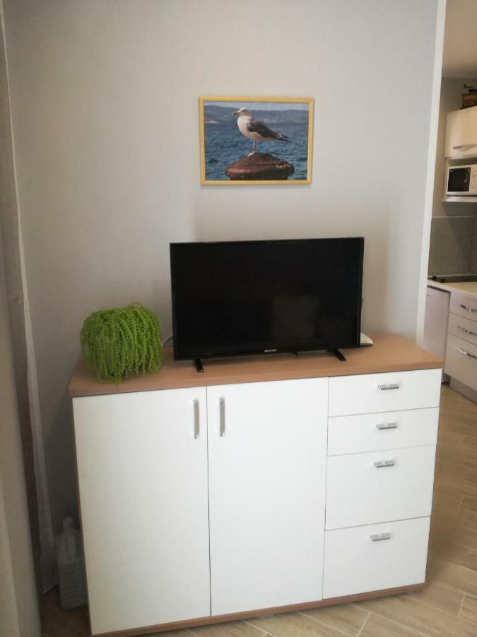 Apartments Smokva Makarska Bagian luar foto