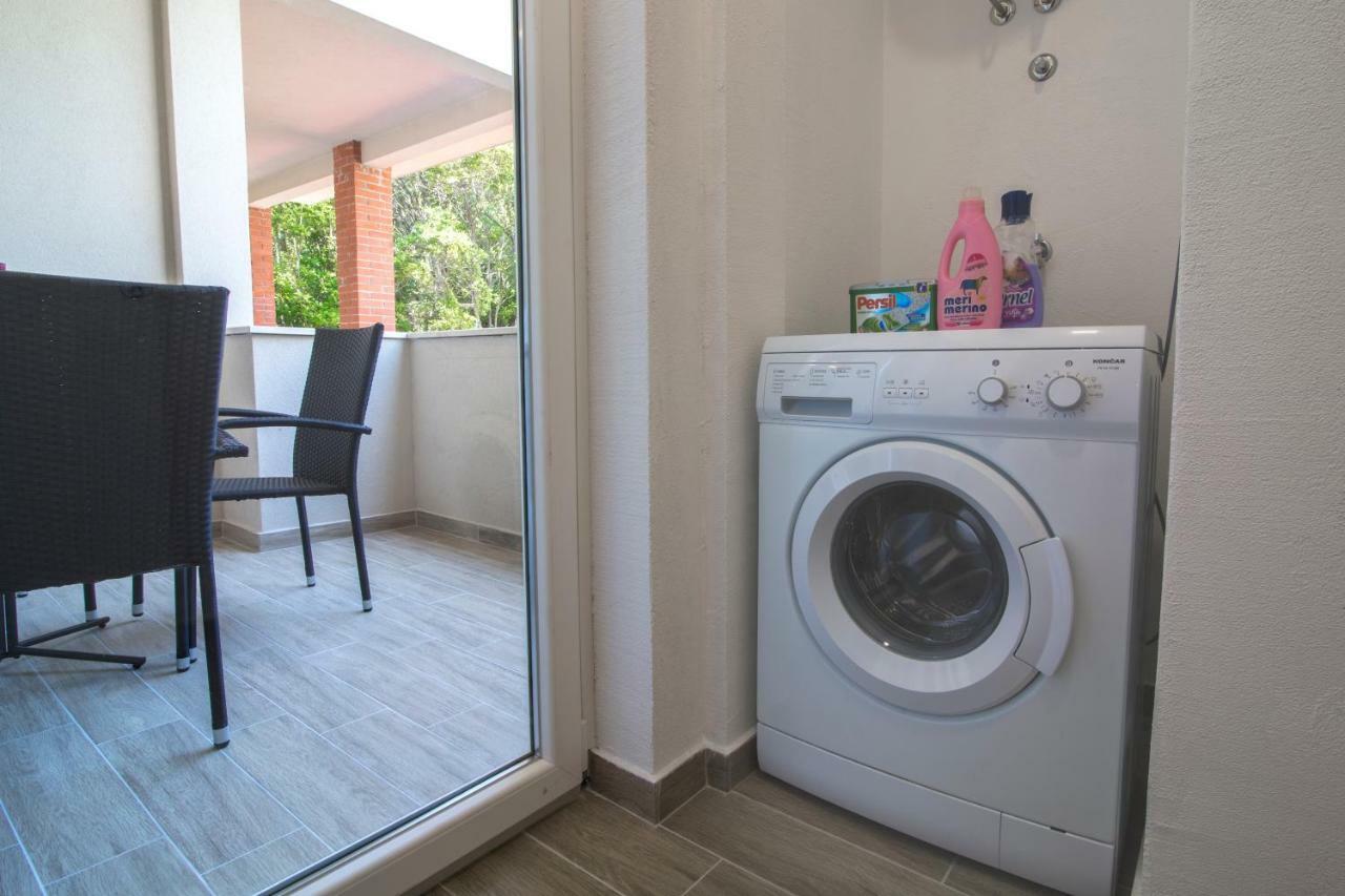 Apartments Smokva Makarska Bagian luar foto
