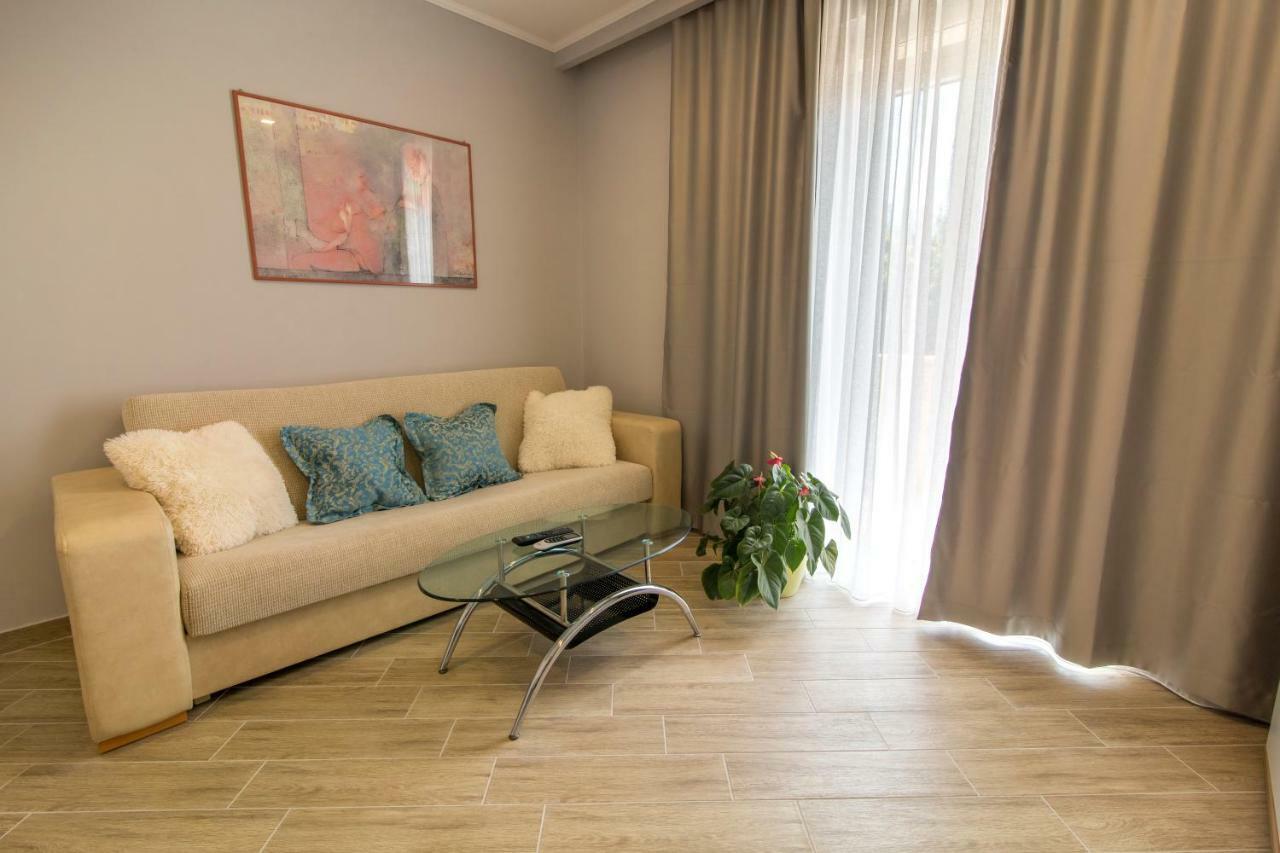 Apartments Smokva Makarska Bagian luar foto