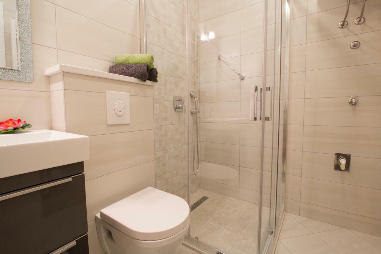 Apartments Smokva Makarska Bagian luar foto